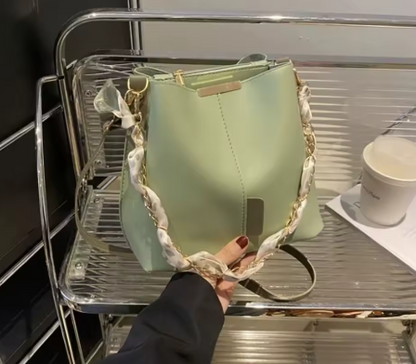 The Sauvie Handbag